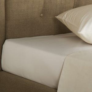 Caravan 100% Cotton Percale Fitted Sheet Island Bed 137x190cms